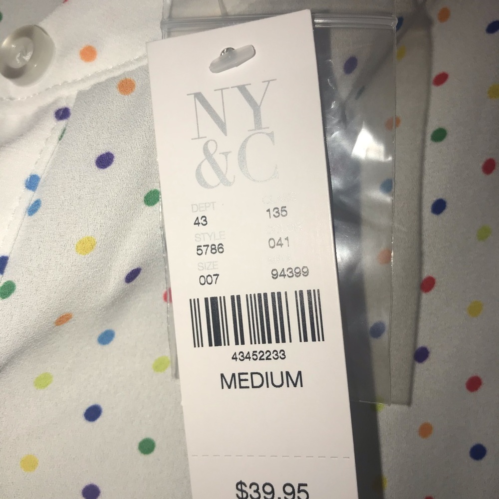 Brand New NY&CO polka dot shirt.